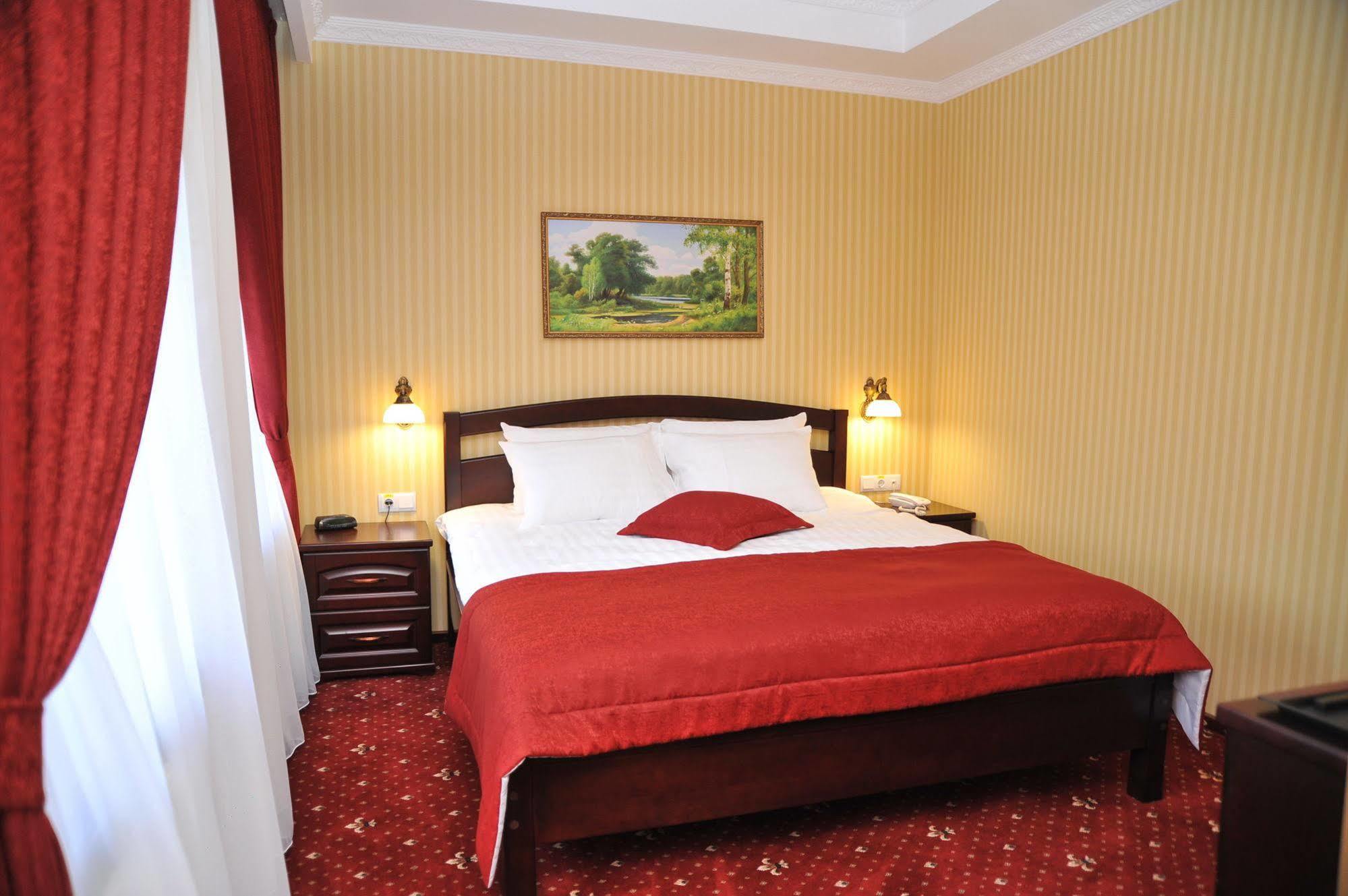 Slava Hotel Zaporizhia Exterior photo